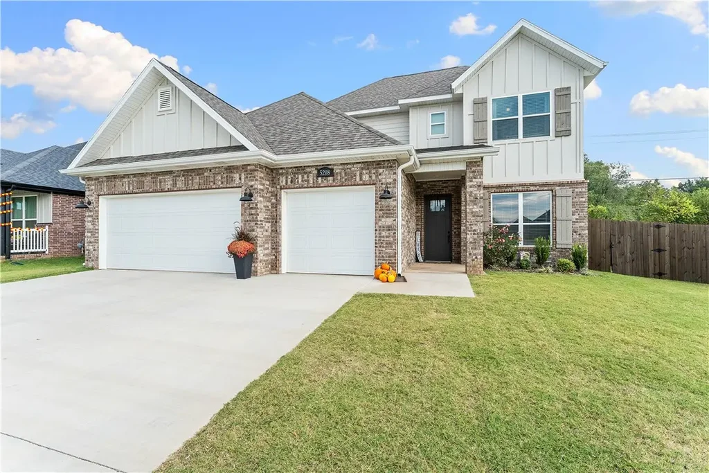 5208 Sw Tea Olive Lane, Bentonville