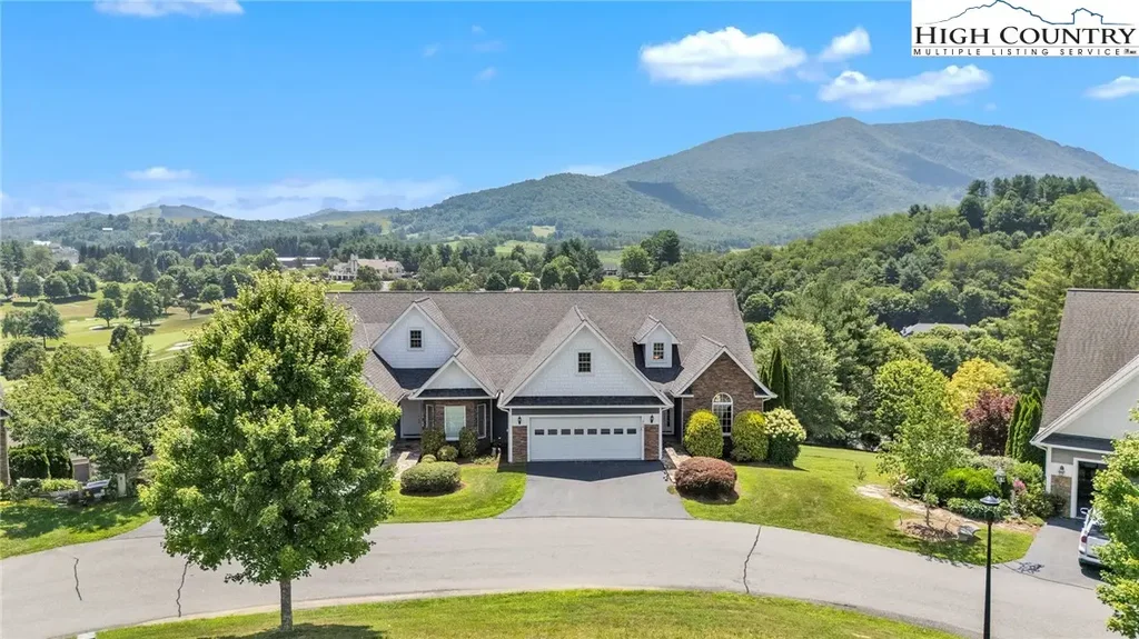 398 Stonehaven Drive # D1, Jefferson