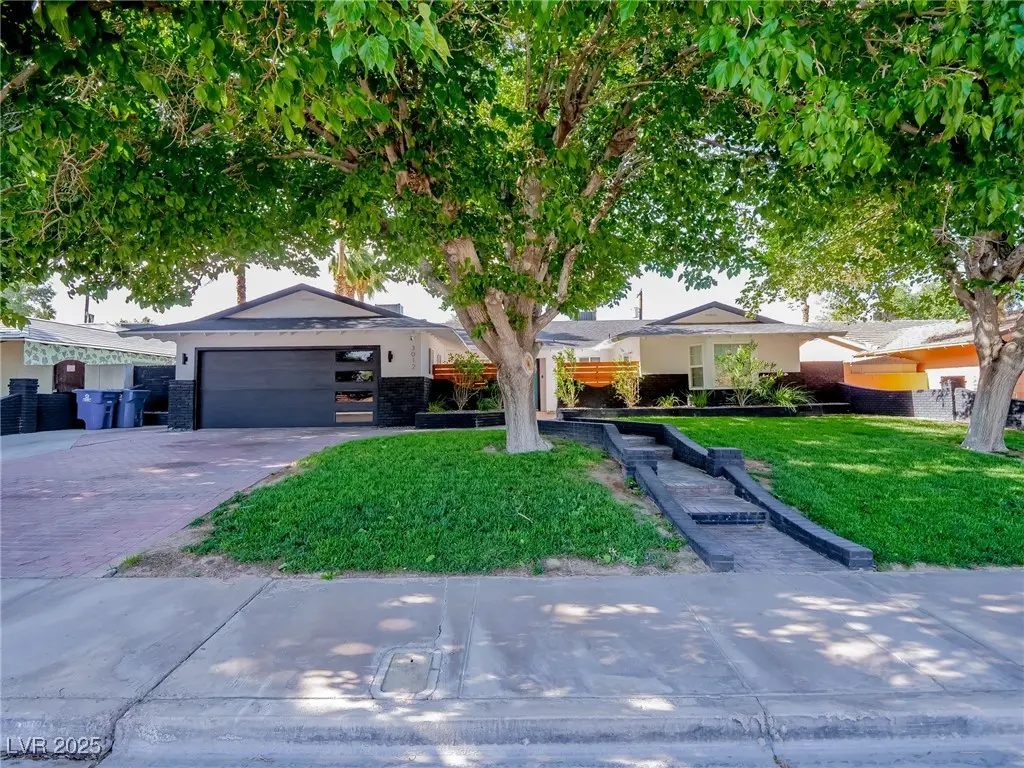 Photo of Listing #2727940