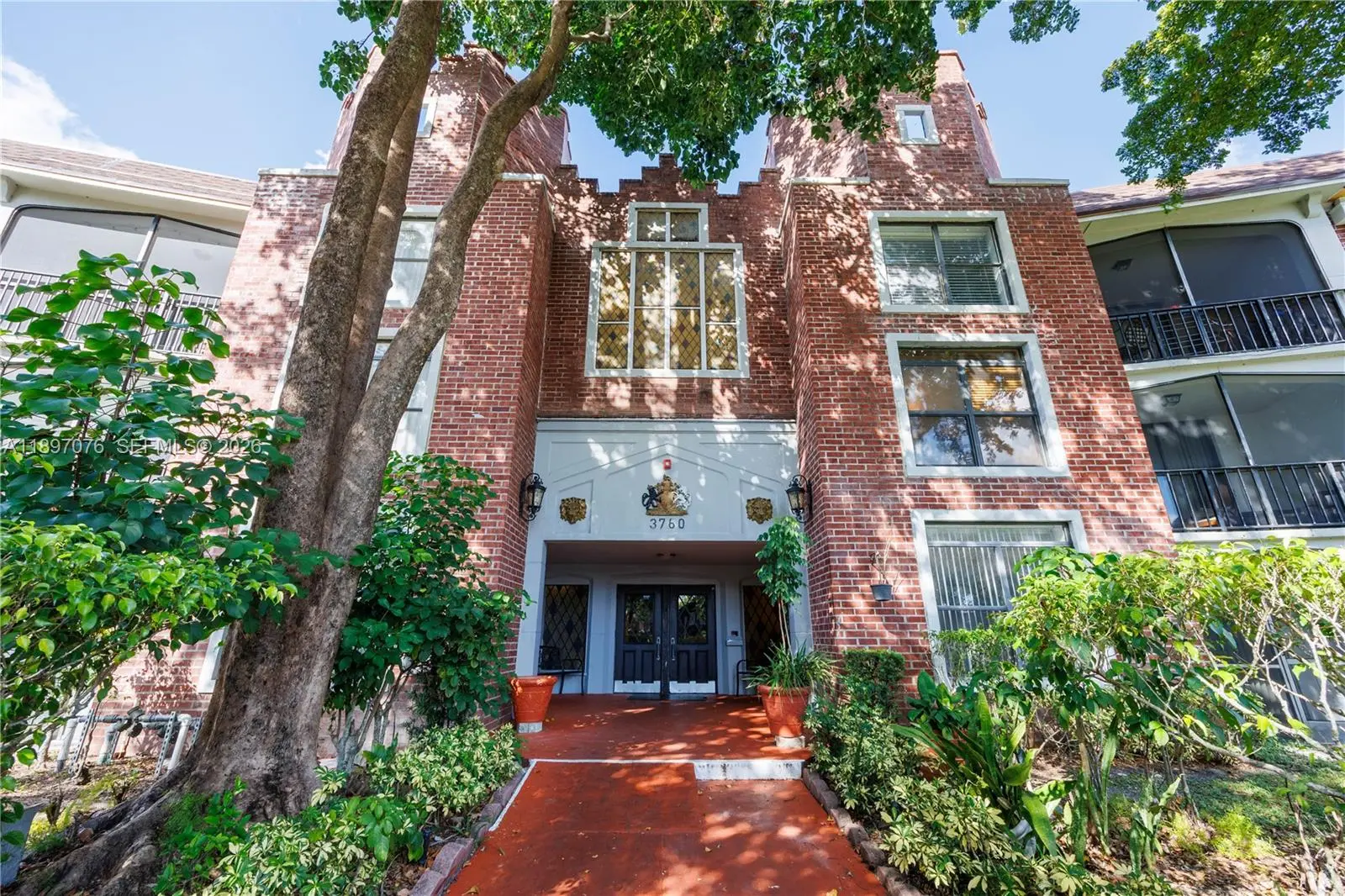 Photo of Listing #A11897076