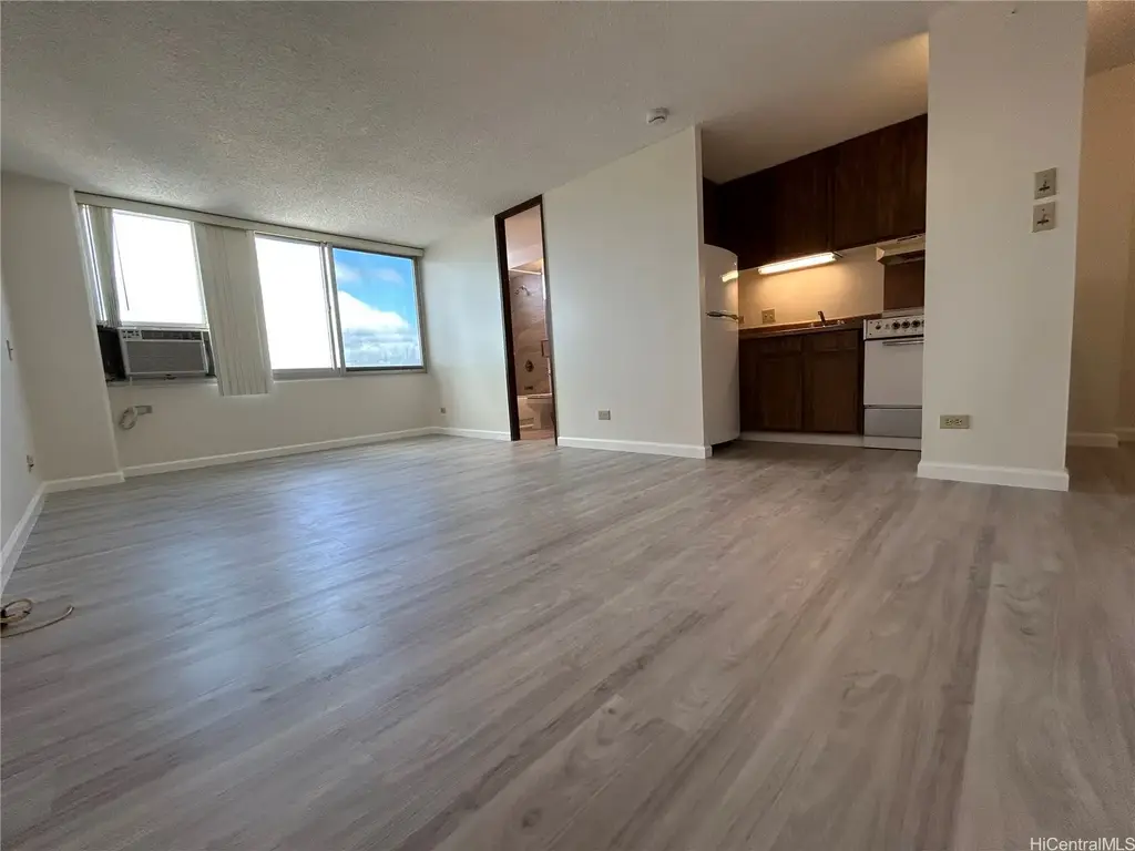98-288 Kaonohi Street # 808, Aiea
