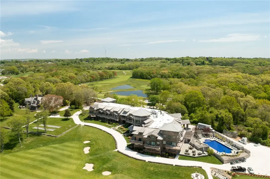 125 Cory's Ln # America, Portsmouth