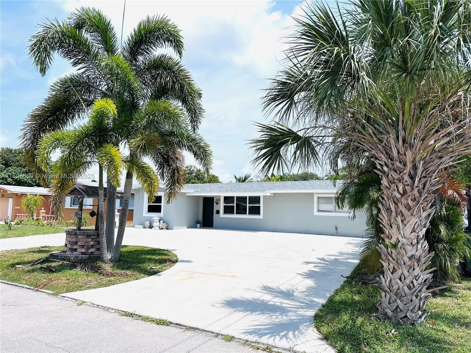 Photo of Listing #A11898609