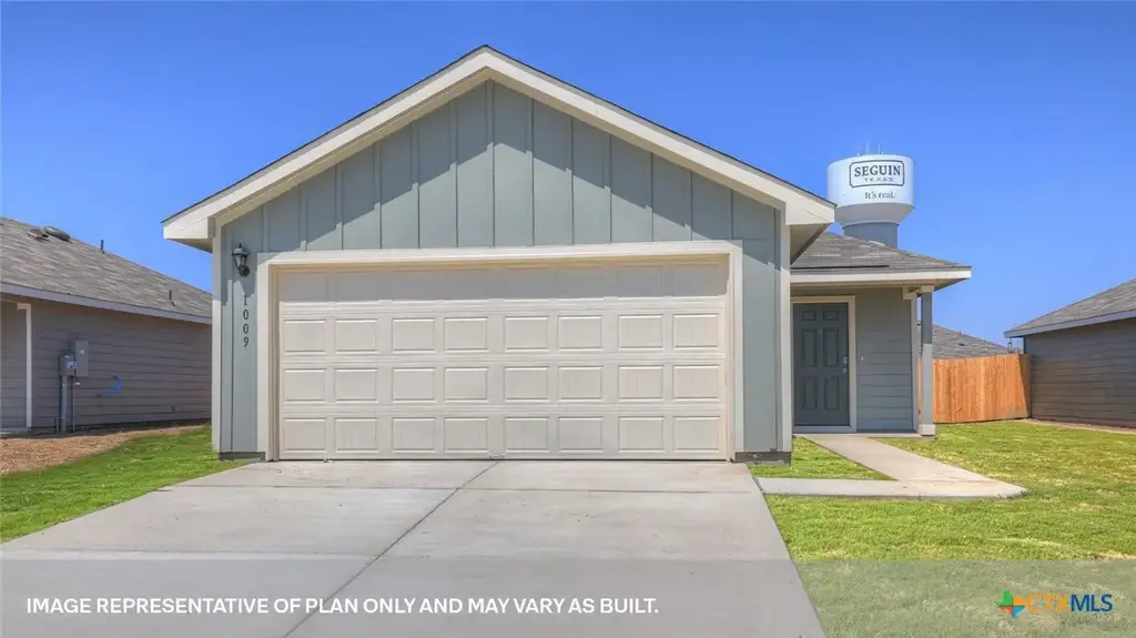 460 Low Pasture Trail, Maxwell