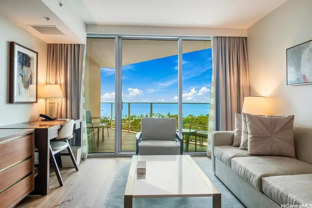 2139 Kuhio Avenue # 2210, Honolulu