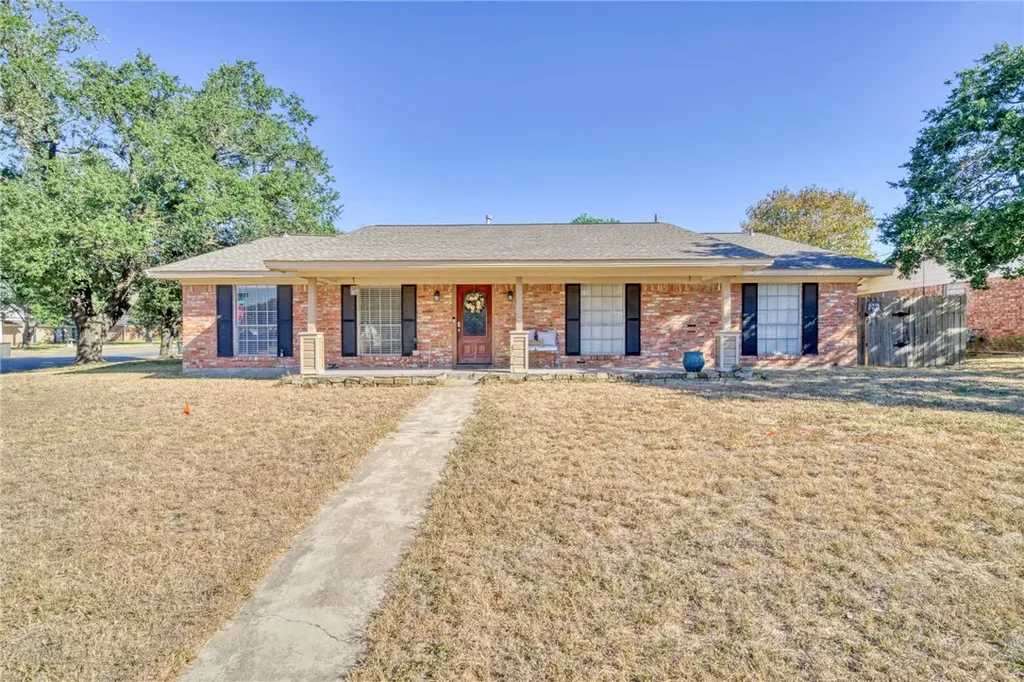 3501 Midwest Drive, Bryan