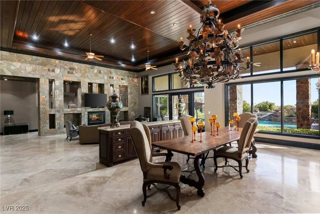 Photo of Listing #2728824