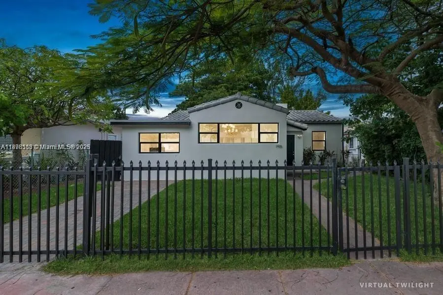 Photo of Listing #A11898163