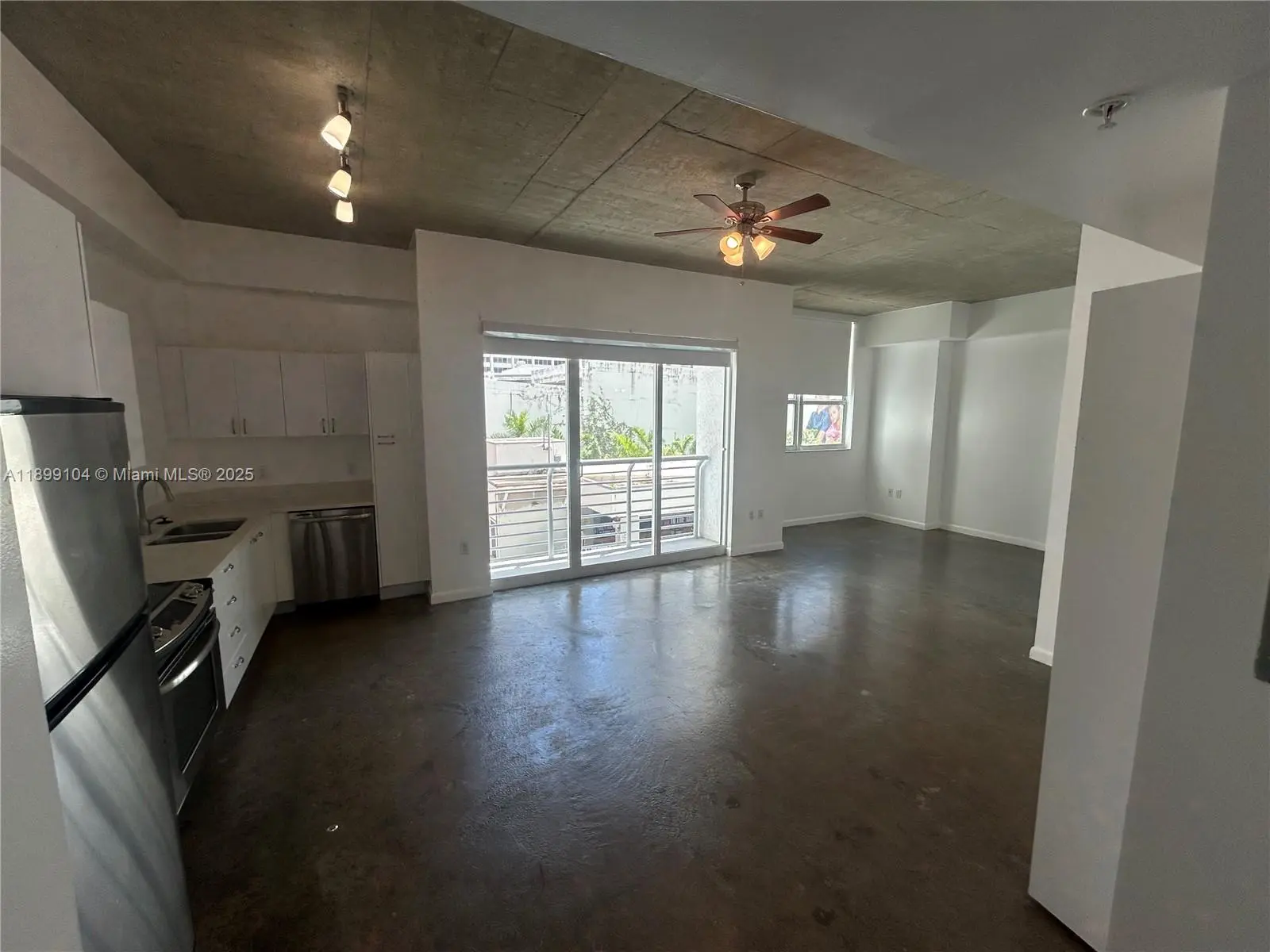 Photo of Listing #A11899104