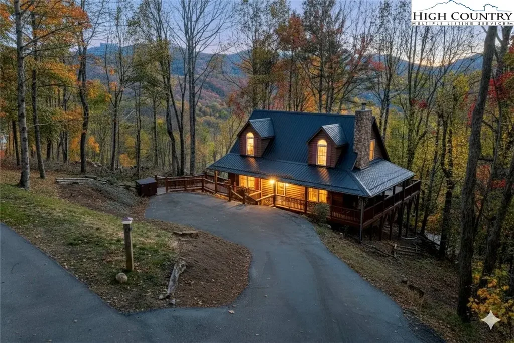 610 Highland Drive, Banner Elk