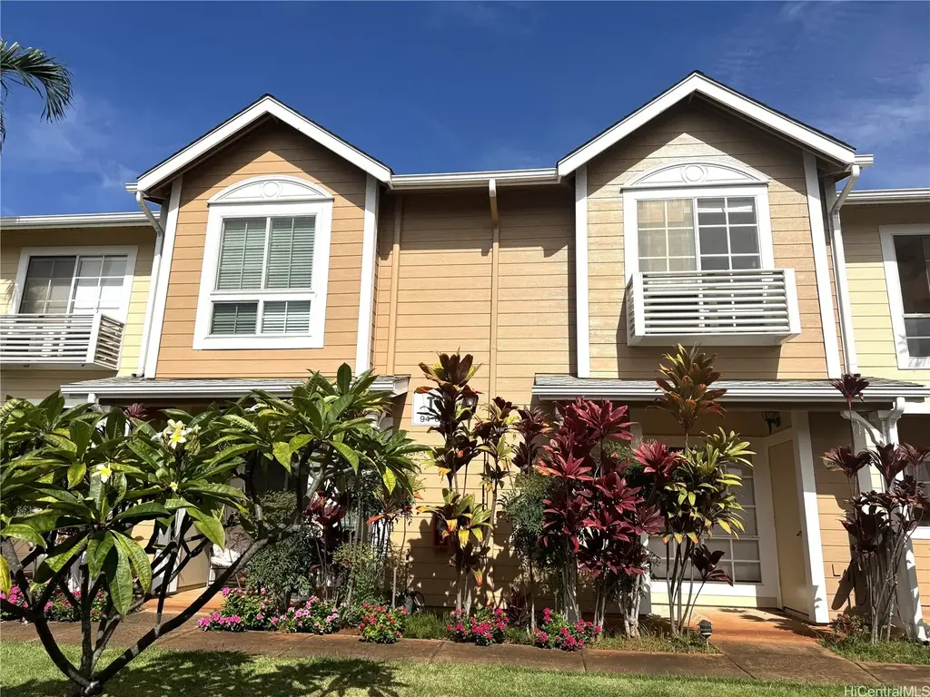 94-692 Lumiauau Street # Tt5, Waipahu