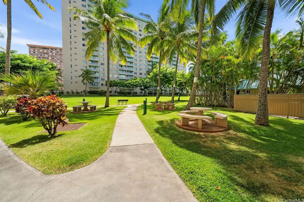 3009 Ala Makahala Place # 1403, Honolulu