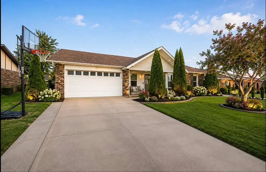 2714 W Ash Street, Rogers