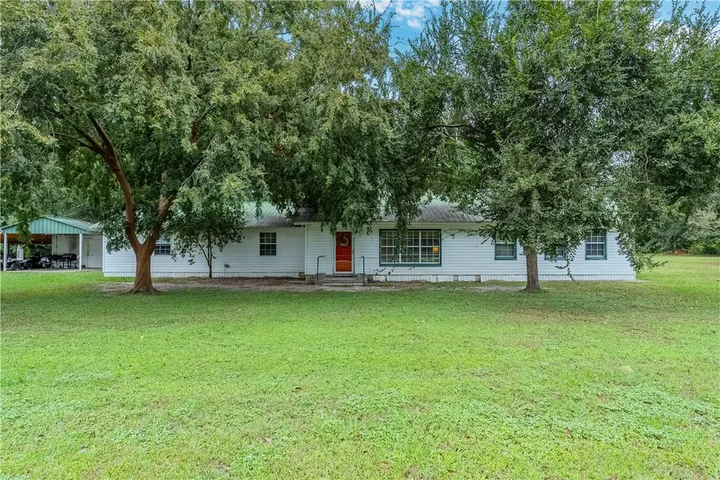 2656 Ware Street, Blackshear