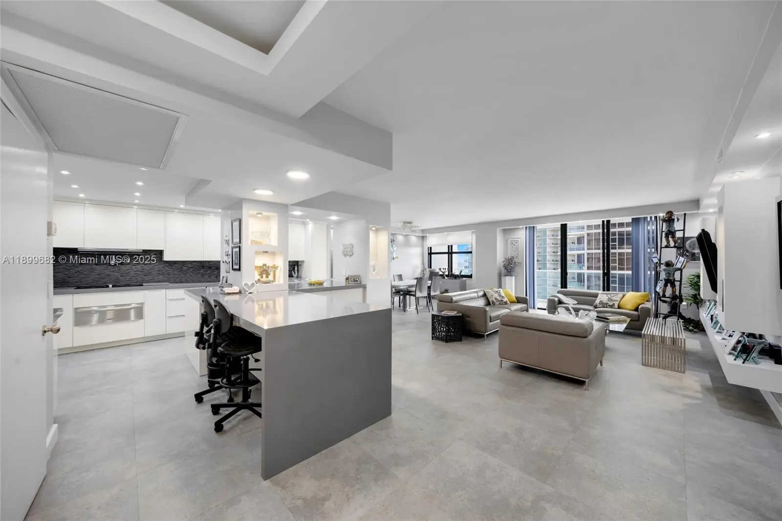 Photo of Listing #A11899682