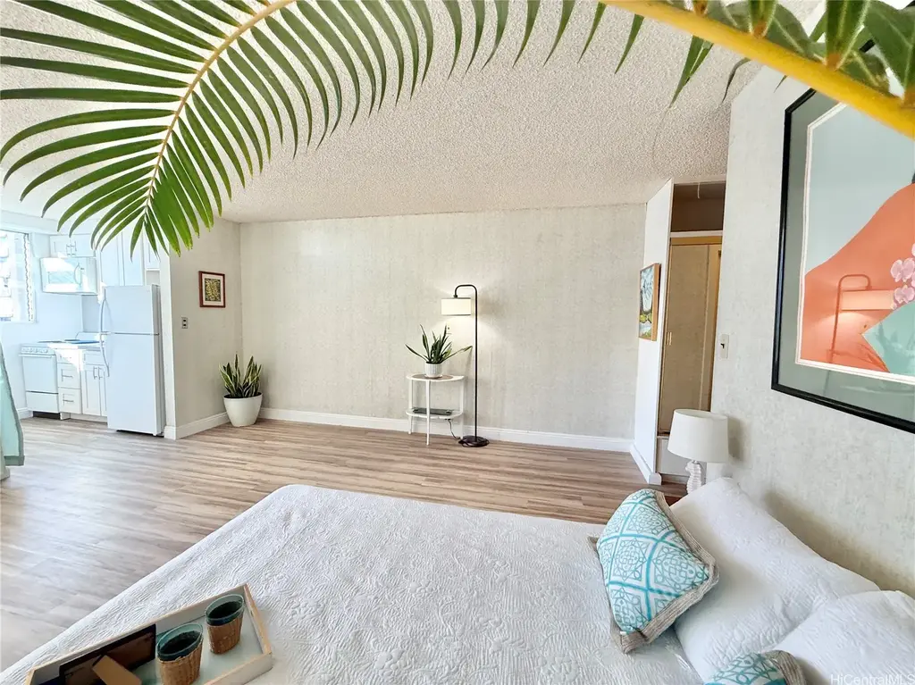 747 Amana Street # 1418, Honolulu