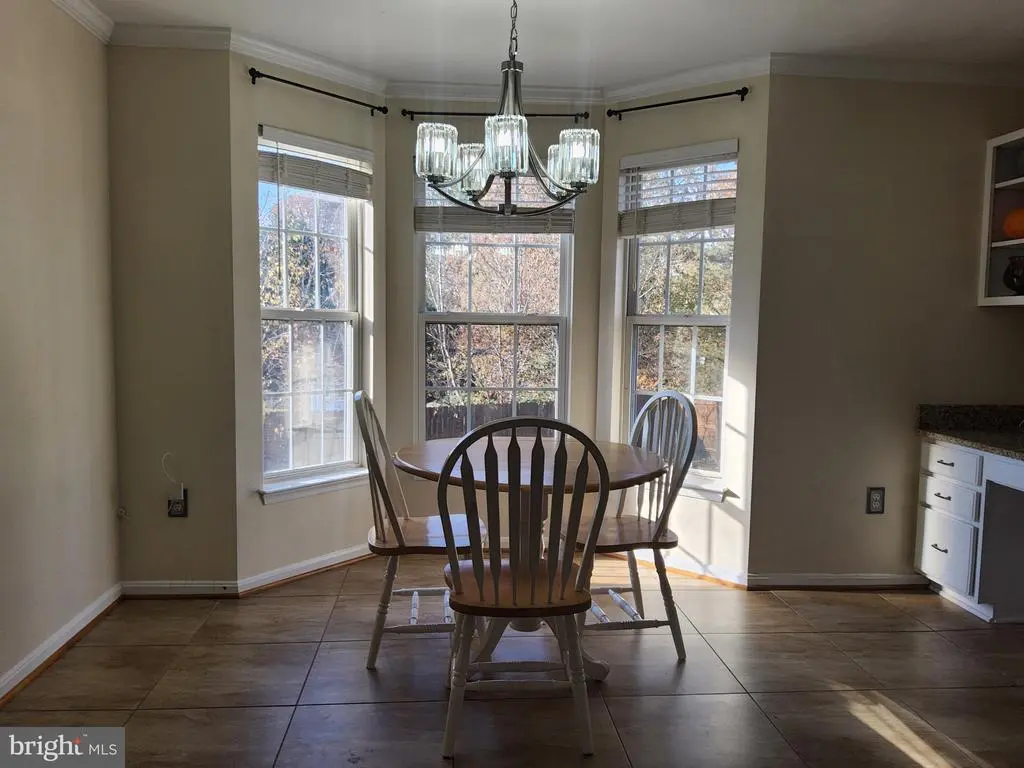 6030 Hot Spring Ln, Fredericksburg