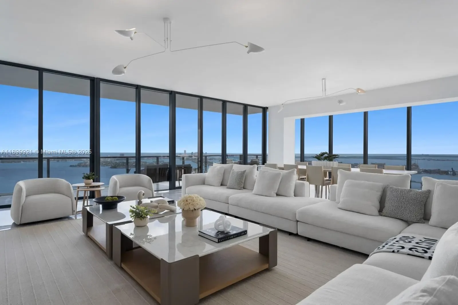 Photo of Listing #A11899921