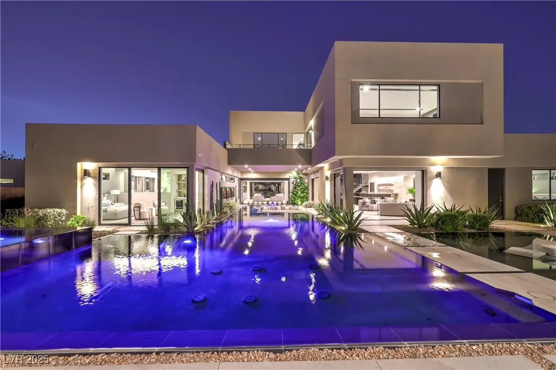 Photo of Listing #2727549