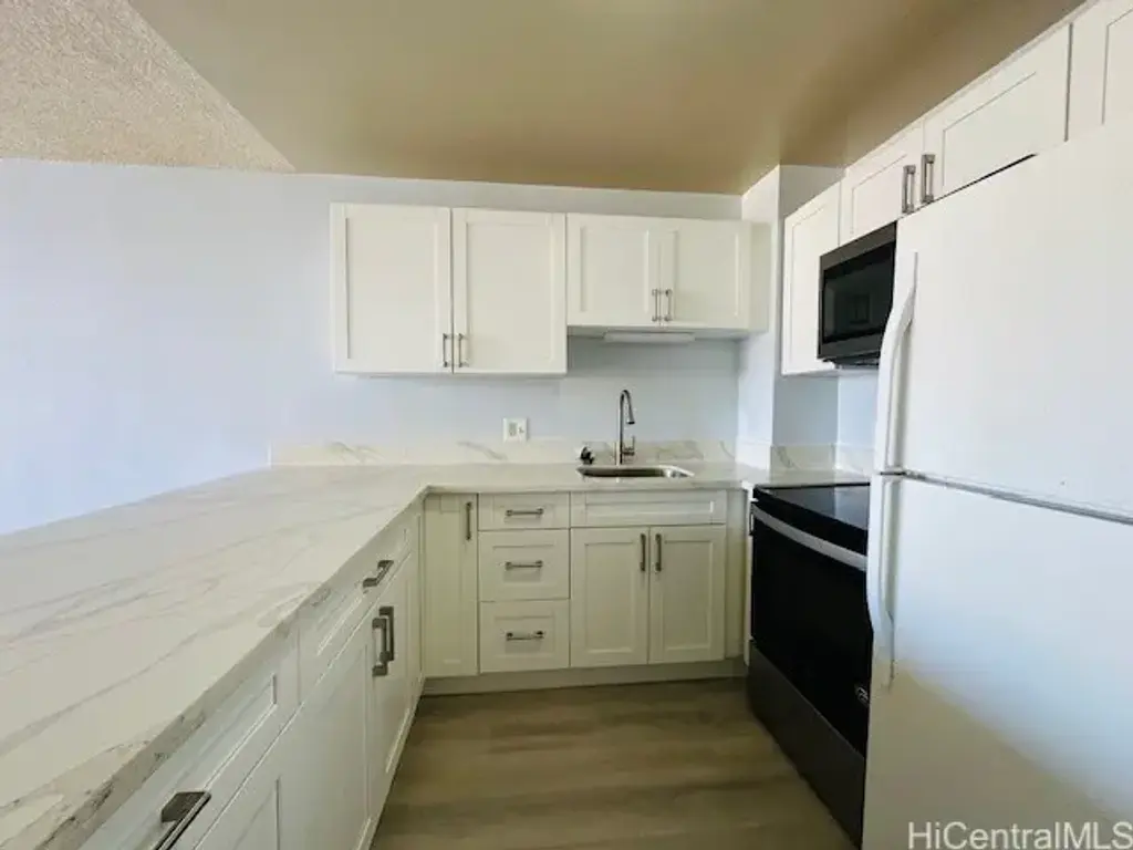 55 S Kukui Street # D2111, Honolulu