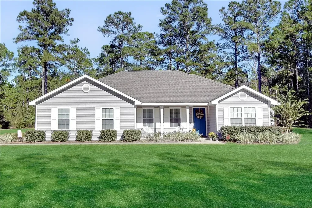 66 Yorkshire Lane, Waverly