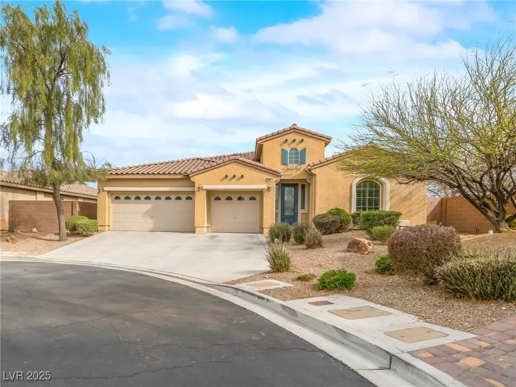 Photo of Listing #2729551