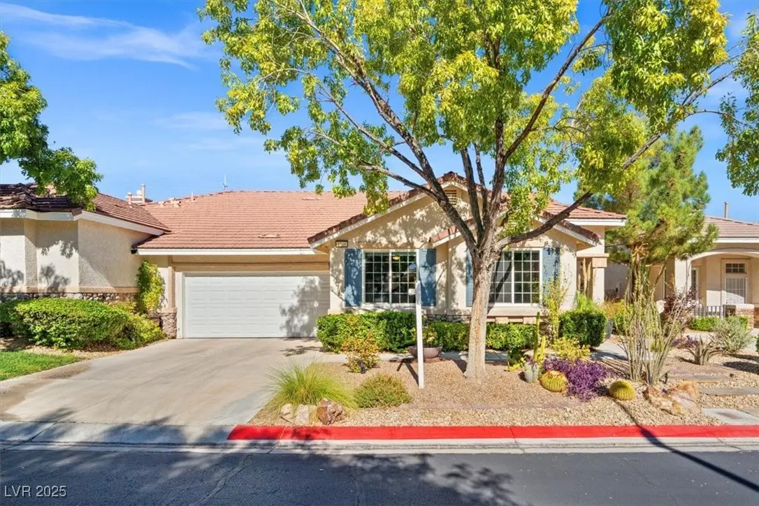 Photo of Listing #2728071