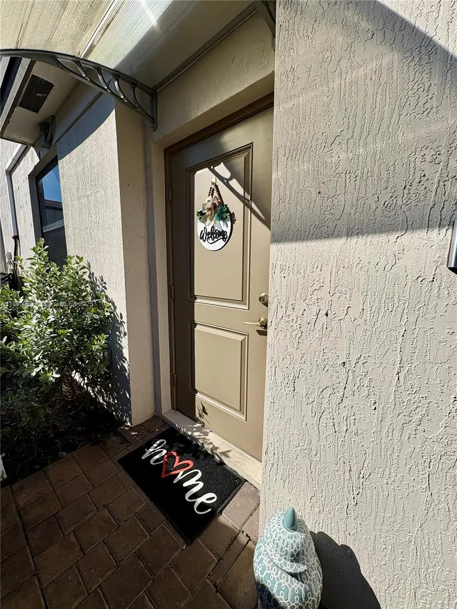 Photo of Listing #A11900936