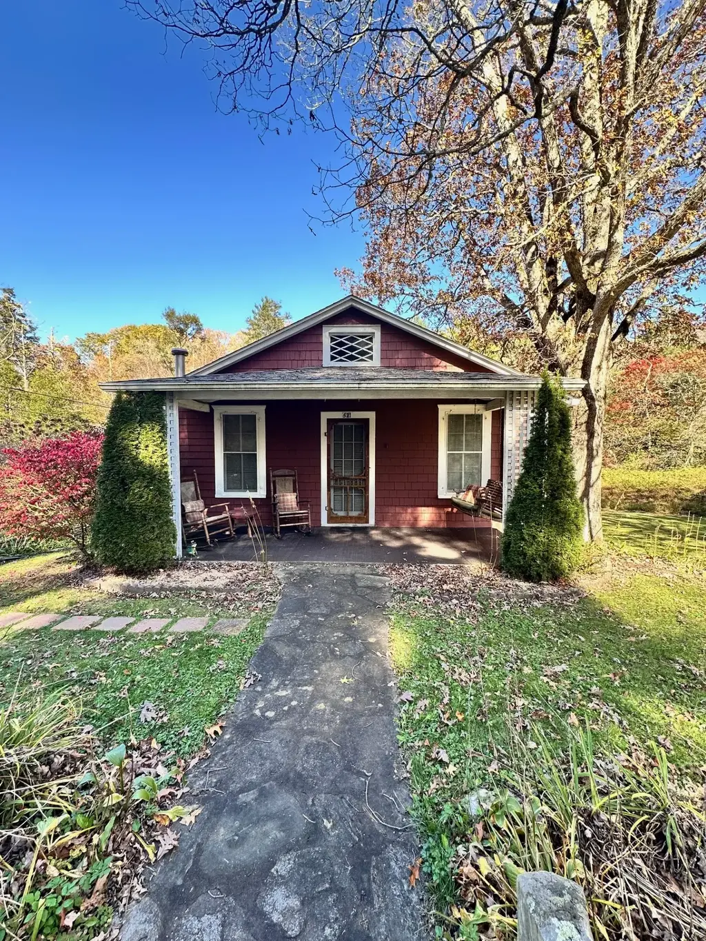 571 Dillard Road, Highlands