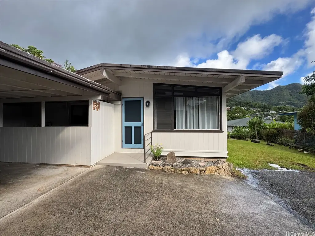 3571 Manoa Road, Honolulu