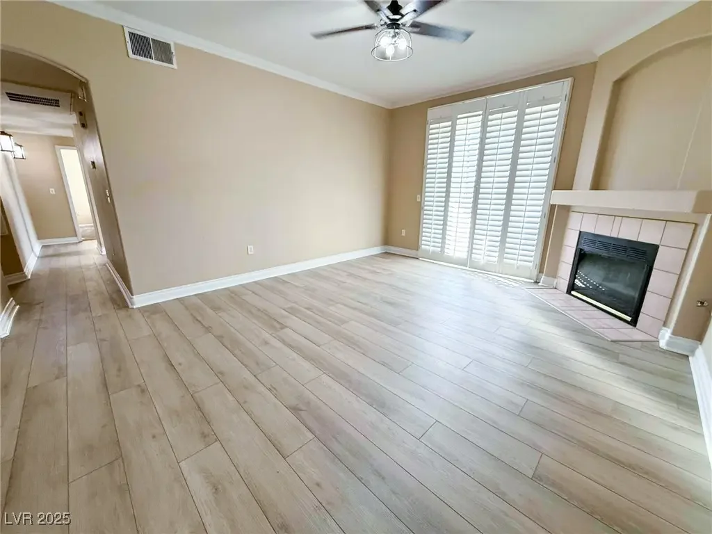 Photo of Listing #2729776