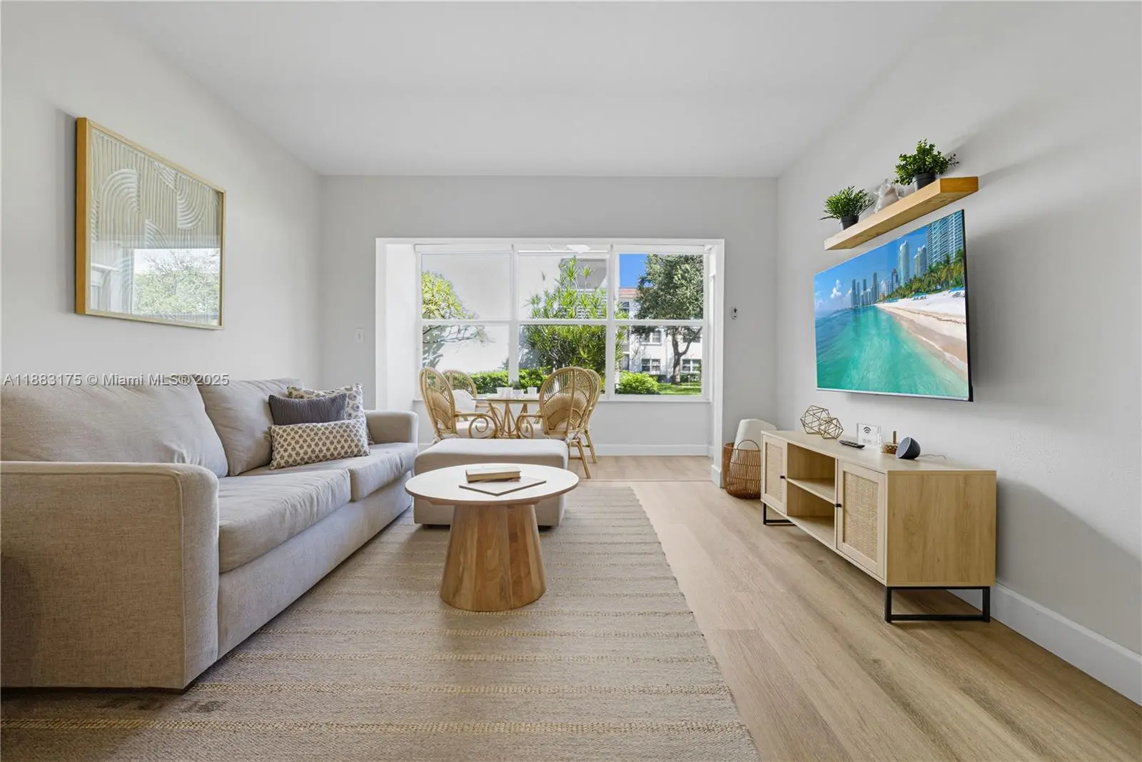 Photo of Listing #A11883175