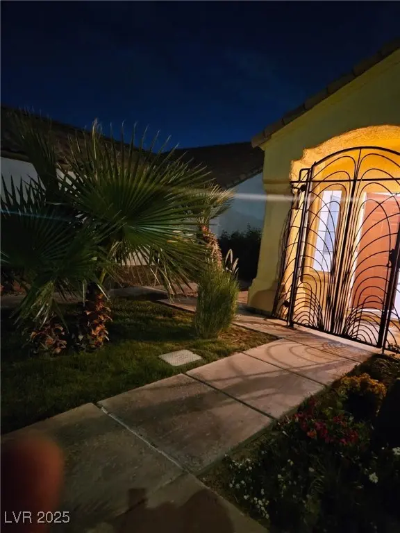 Photo of Listing #2728337