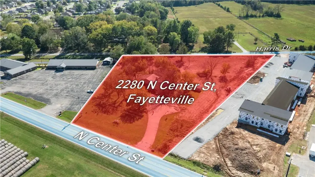 2280 N Center Street, Fayetteville