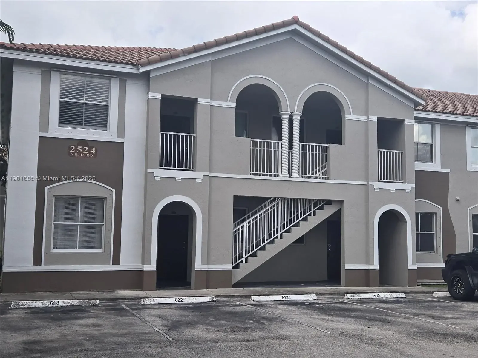 Photo of Listing #A11901665