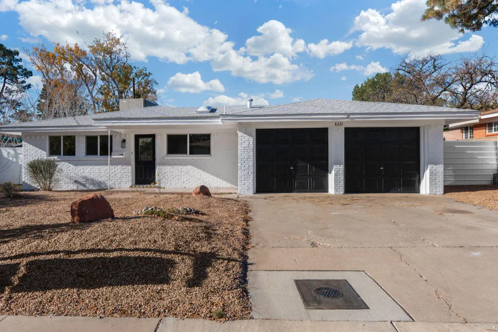 8221 Connecticut Street Ne, Albuquerque