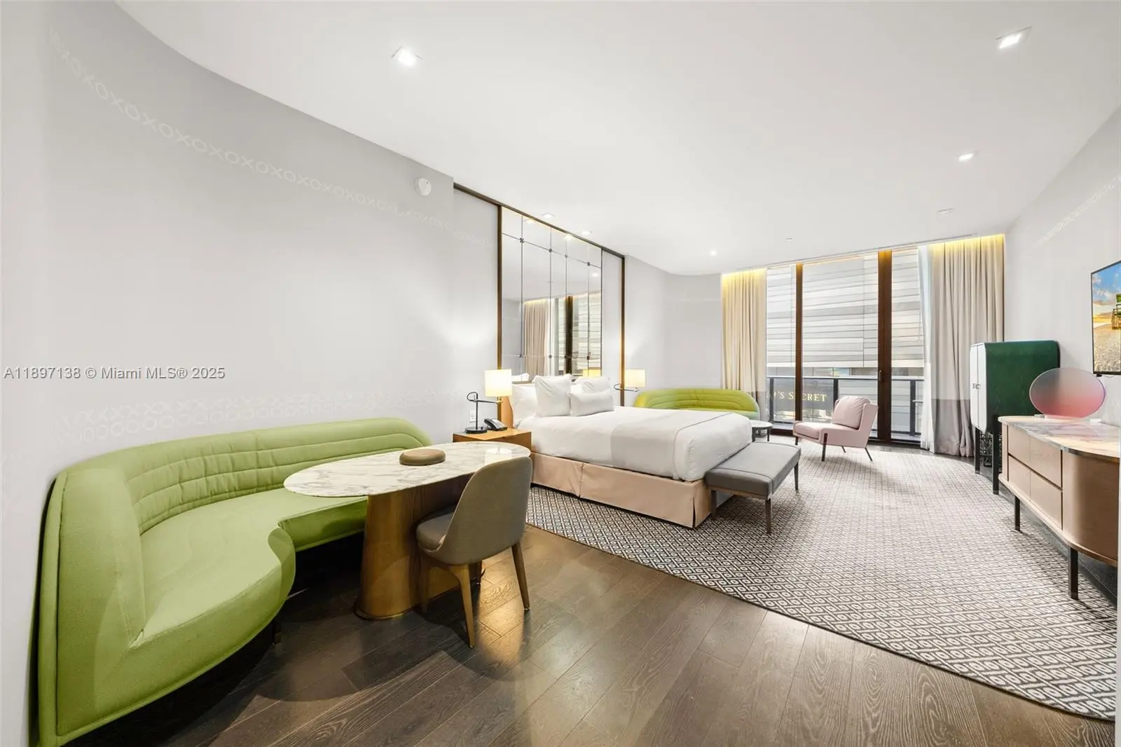 Photo of Listing #A11897138