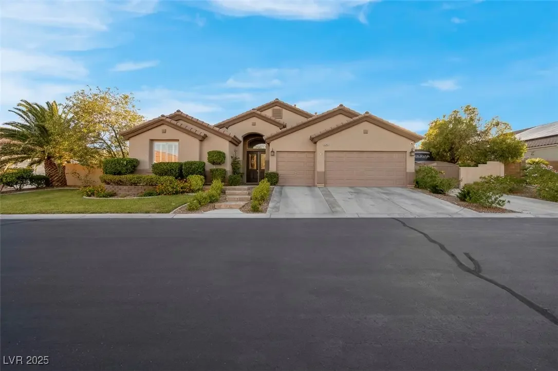 Photo of Listing #2729903