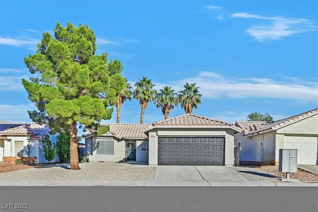 Photo of Listing #2728522