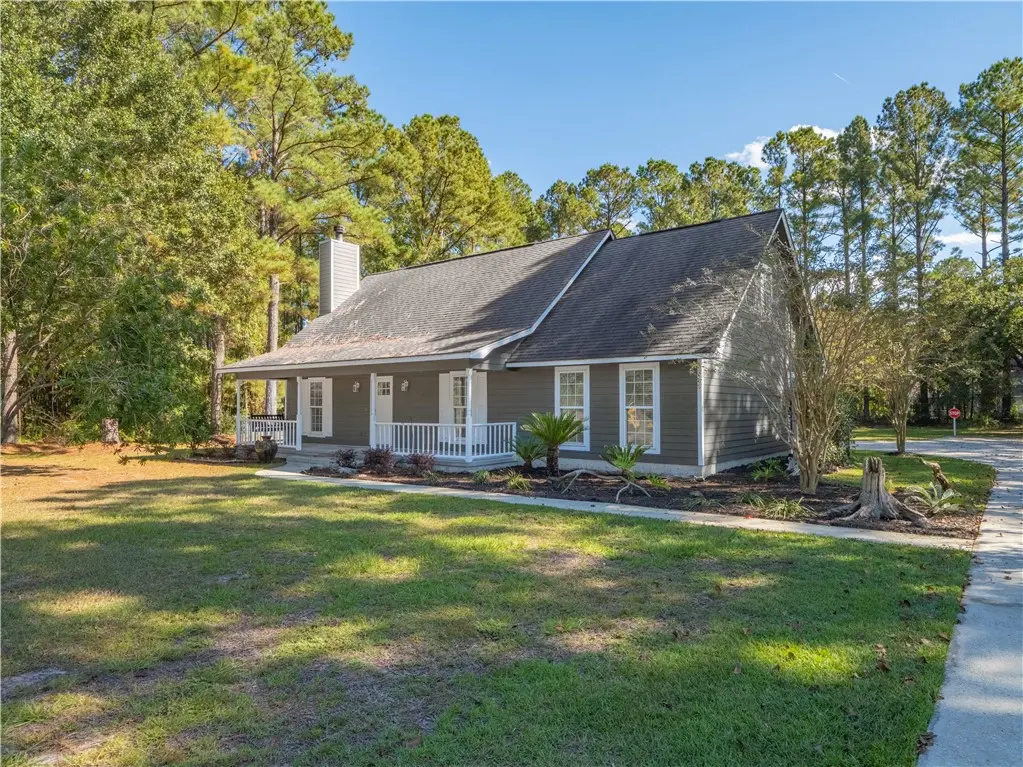 102 Winchester Road, Waverly