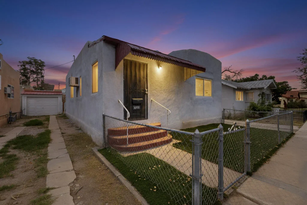 318 9th Street Sw, Albuquerque