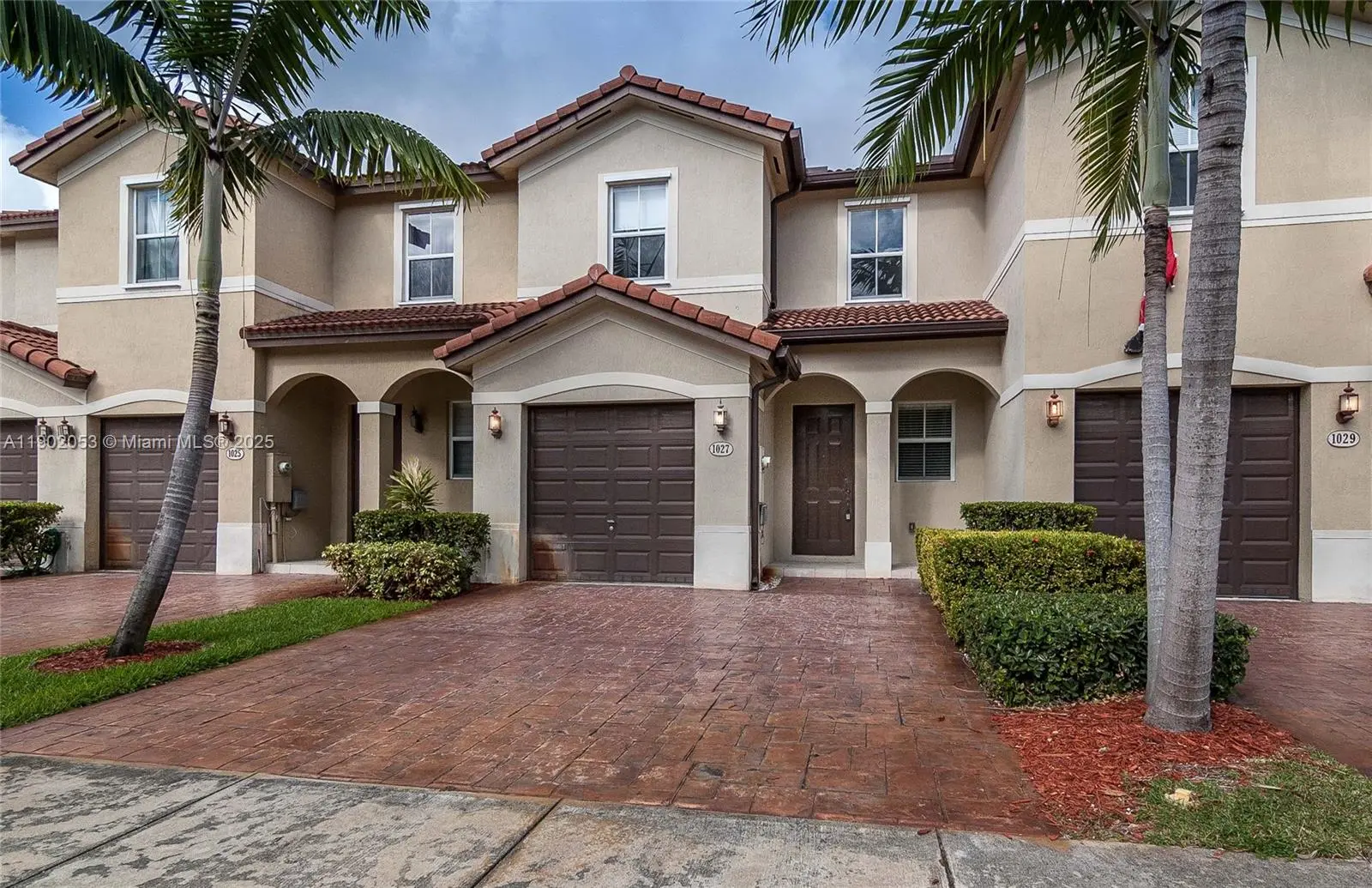 Photo of Listing #A11902053