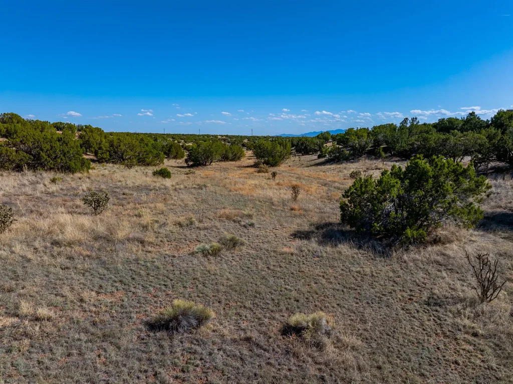 12 Estrellita Del Norte, Santa Fe