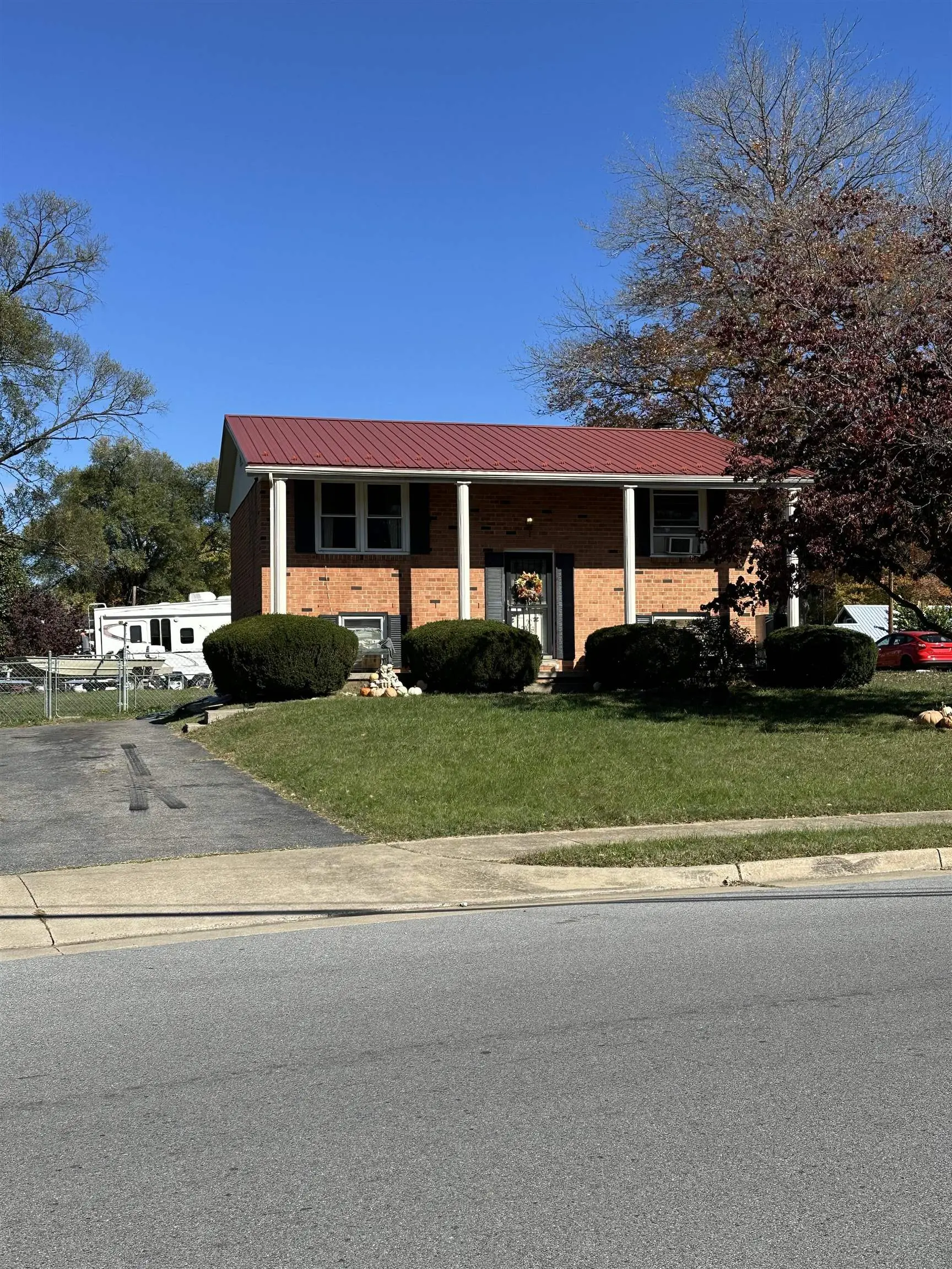 720 Shenandoah Ave, Waynesboro