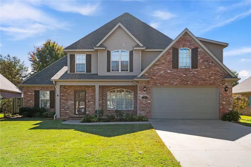 4311 W Coneflower Place, Fayetteville