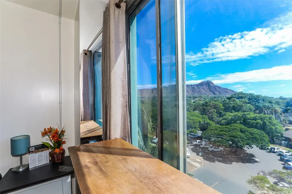 (unit #716) 134 Kapahulu Avenue, Honolulu