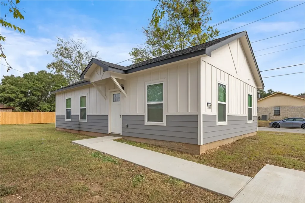 1601 W 17th Street, Bryan