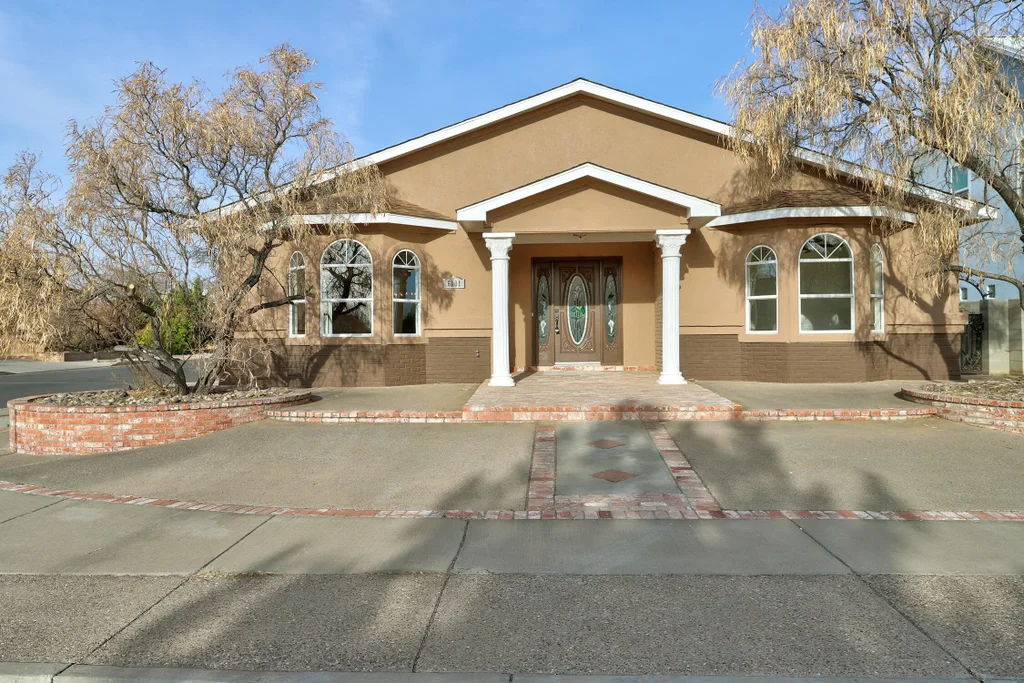 6101 Chimayo Drive Nw, Albuquerque