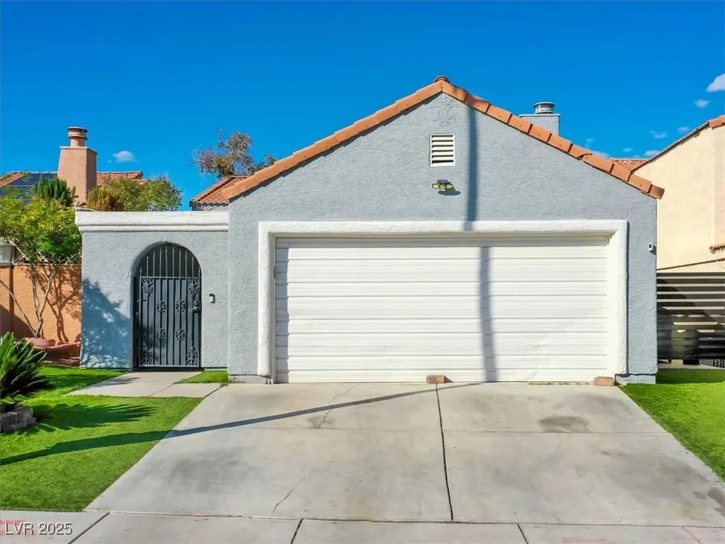 Photo of Listing #2729537