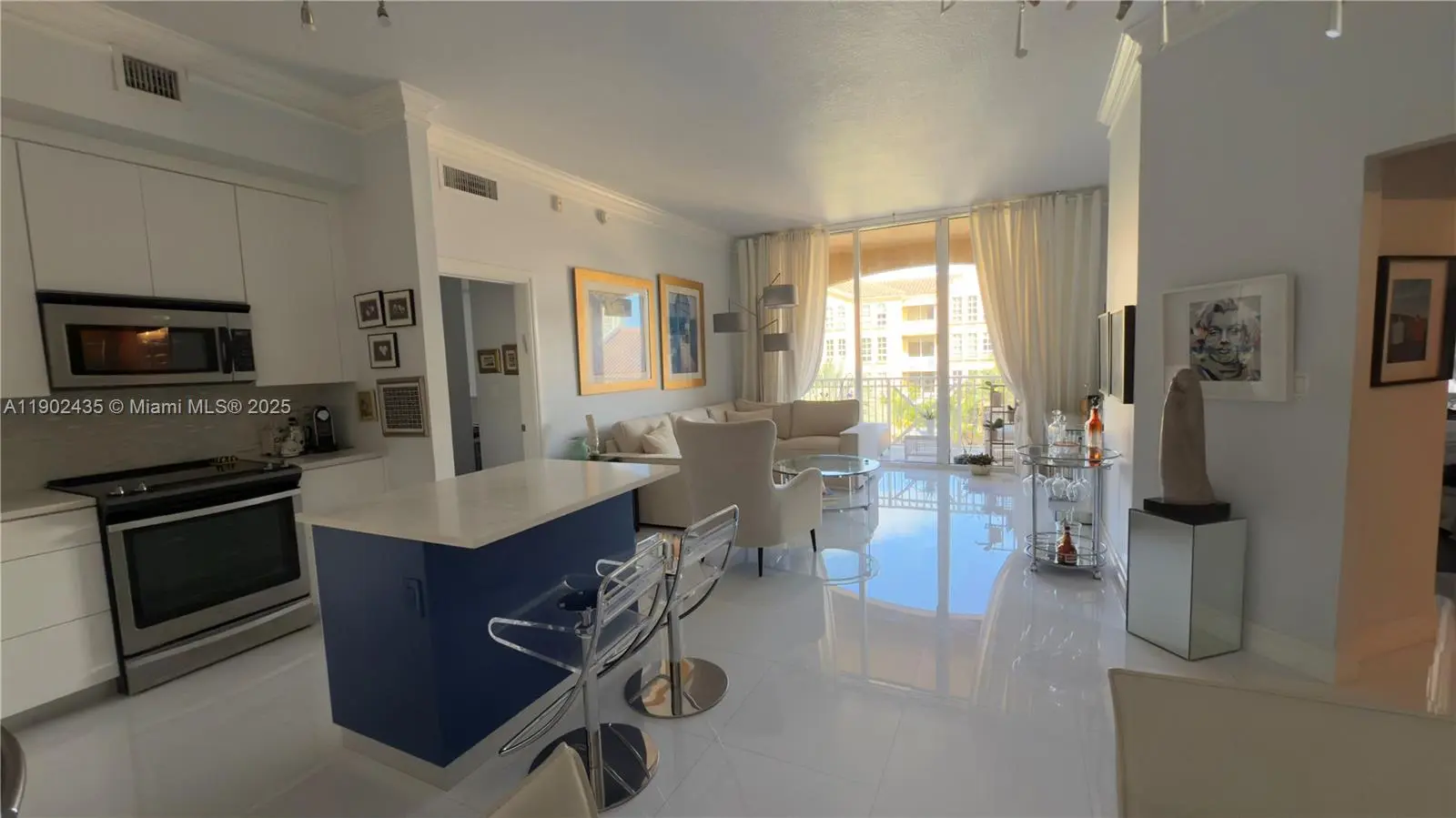 Photo of Listing #A11902435